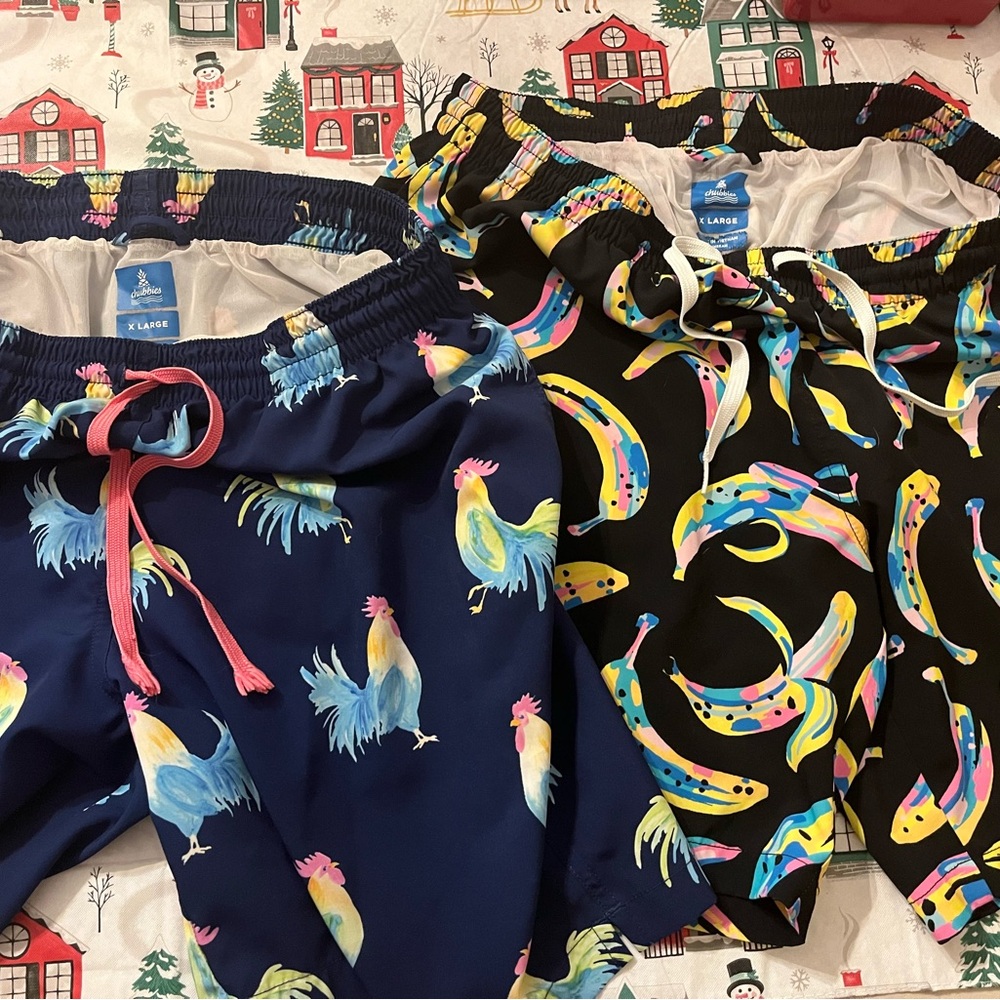Chubbies Navy and Pink Floral Swim Trunks Men’s XL 7” inseam like new